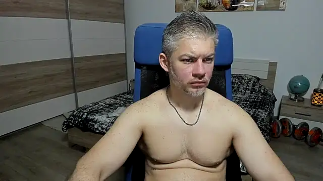 Snapshot of RobbyShawz chatting on 05-11-26, 05:02 RobbyShawz online show from 05-11-26, 05:02
