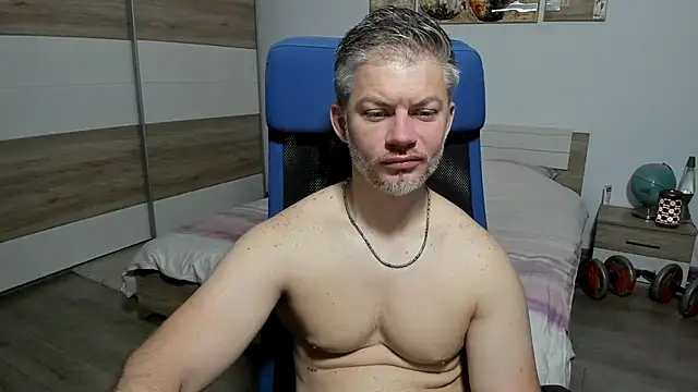 Snapshot of RobbyShawz chatting on 05-31-26, 04:09 RobbyShawz online show from 05-31-26, 04:09