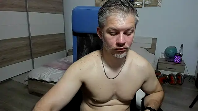 Snapshot of RobbyShawz chatting on 06-05-26, 06:52 RobbyShawz online show from 06-05-26, 06:52