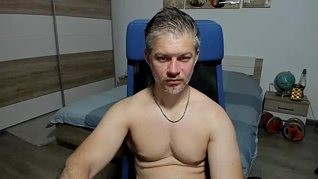 Snapshot of RobbyShawz chatting on 06-11-26, 03:48 RobbyShawz online show from 06-11-26, 03:48