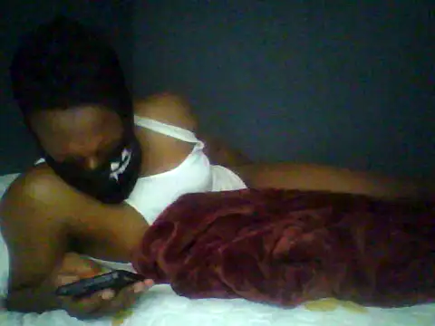 Snapshot of TitularAdaption chatting on 12-21-25, 07:48 TitularAdaption online show from 12-21-25, 07:48