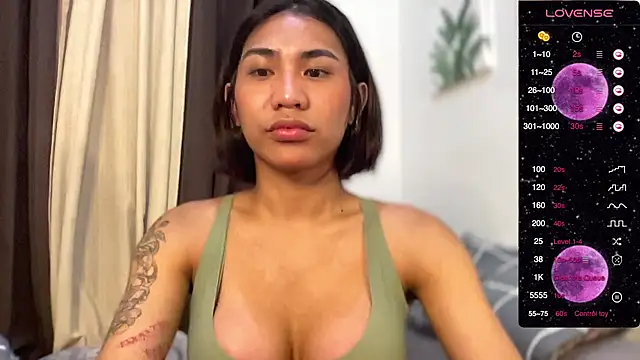 Snapshot of Alaia_Pope chatting on 01-06-25, 11:52 Alaia Pope online show from 01-06-25, 11:52