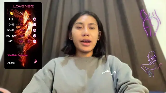 Snapshot of Alaia_Pope chatting on 10-21-25, 06:19 Alaia Pope online show from 10-21-25, 06:19