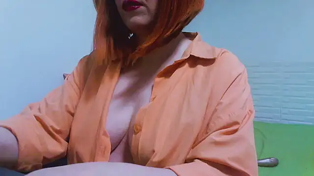 Snapshot of MashaYeah777 chatting on 09-21-25, 09:00 MashaYeah777 online show from 09-21-25, 09:00