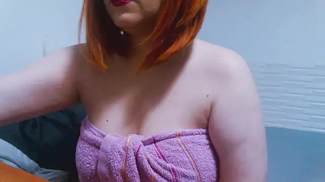 Snapshot of MashaYeah777 chatting on 10-09-25, 08:34 MashaYeah777 online show from 10-09-25, 08:34