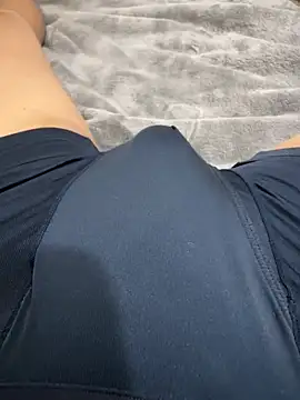 Snapshot of hanne71 chatting on 12-23-24, 12:19 hanne71 online show from 12-23-24, 12:19