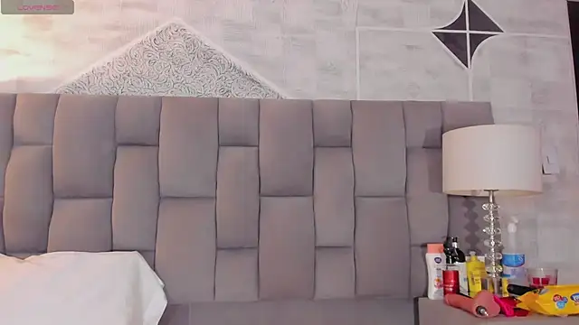 Snapshot of Rianamanson chatting on 03-12-25, 05:57 Rianamanson online show from 03-12-25, 05:57