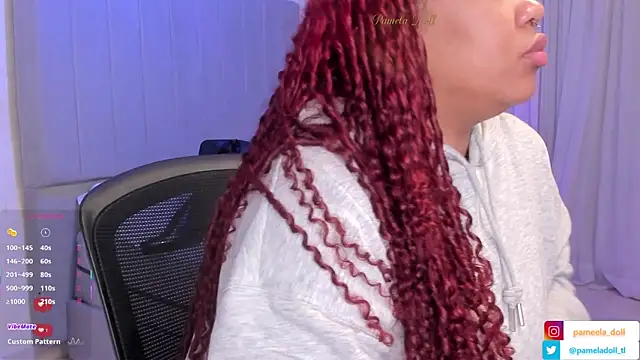 Snapshot of pamela_doll3 chatting on 02-22-25, 04:29 pamela doll3 online show from 02-22-25, 04:29