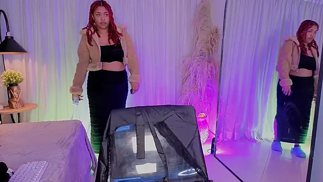 Snapshot of pamela_doll3 chatting on 11-17-25, 03:34 pamela doll3 online show from 11-17-25, 03:34