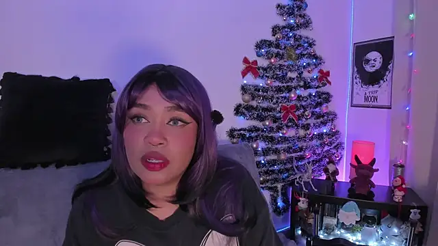 Snapshot of pamela_doll3 chatting on 12-14-25, 03:45 pamela doll3 online show from 12-14-25, 03:45