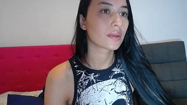 Snapshot of LisaRiveraxxx chatting on 02-27-26, 01:44 LisaRiveraxxx online show from 02-27-26, 01:44