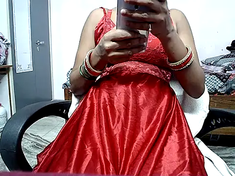 Spooja12 online show from 07-06-26, 04:20