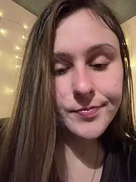 Snapshot of Emma_just chatting on 03-18-25, 10:15 Emma just online show from 03-18-25, 10:15