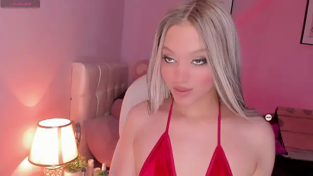 Snapshot of EvaEvangeline chatting on 01-08-25, 11:43 EvaEvangeline online show from 01-08-25, 11:43