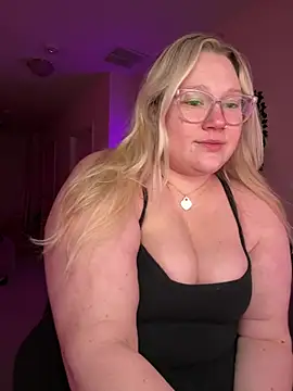 PiggyRose online show from 03-05-26, 11:56