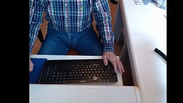 Snapshot of dutchpornking chatting on 01-26-25, 02:19 dutchpornking online show from 01-26-25, 02:19