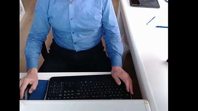 dutchpornking online show from 11-10-25, 07:40