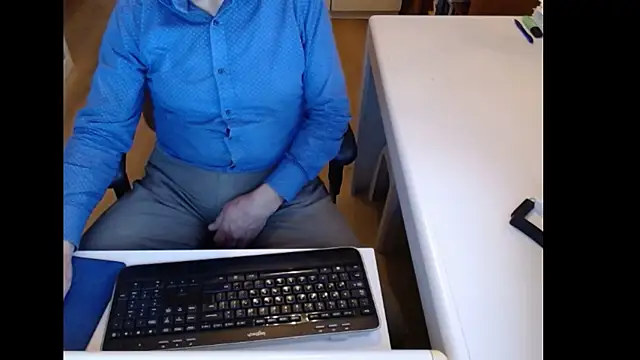 dutchpornking online show from 11-18-25, 08:08