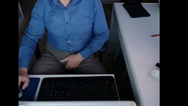 dutchpornking online show from 12-23-25, 07:50