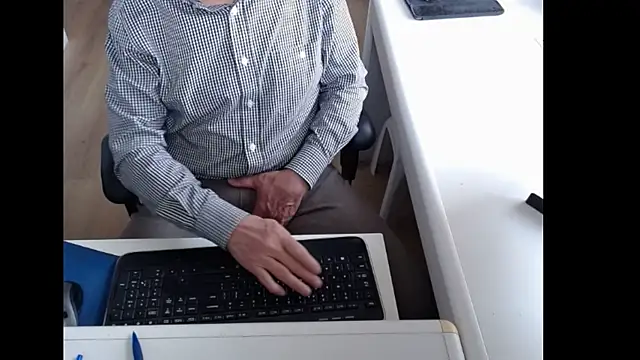 dutchpornking online show from 05-07-26, 07:03