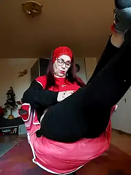 Snapshot of Chriss_Tinaa chatting on 12-08-24, 08:30 Chriss Tinaa online show from 12-08-24, 08:30