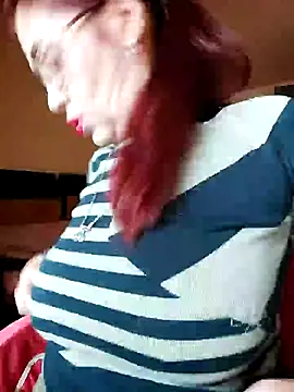 Snapshot of Chriss_Tinaa chatting on 12-17-24, 06:45 Chriss Tinaa online show from 12-17-24, 06:45