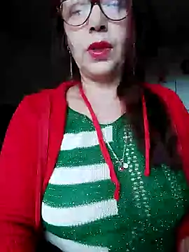 Snapshot of Chriss_Tinaa chatting on 12-21-24, 10:39 Chriss Tinaa online show from 12-21-24, 10:39