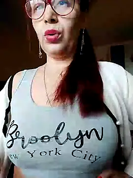 Snapshot of Chriss_Tinaa chatting on 01-04-25, 08:39 Chriss Tinaa online show from 01-04-25, 08:39