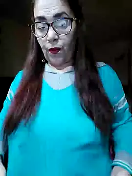 Snapshot of Chriss_Tinaa chatting on 02-05-25, 03:45 Chriss Tinaa online show from 02-05-25, 03:45