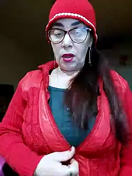 Snapshot of Chriss_Tinaa chatting on 02-10-25, 04:08 Chriss Tinaa online show from 02-10-25, 04:08