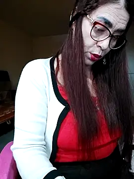 Snapshot of Chriss_Tinaa chatting on 03-01-25, 05:52 Chriss Tinaa online show from 03-01-25, 05:52