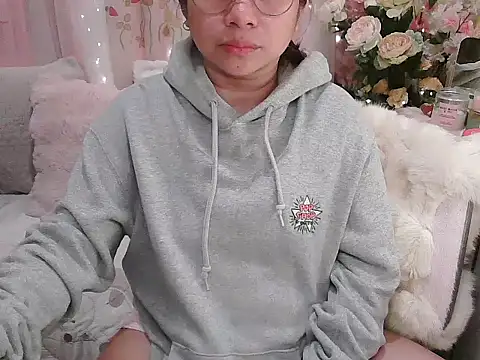 OhmyPinay online show from 06-08-26, 12:03