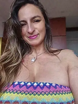 Snapshot of marilyn_love6969 chatting on 07-08-26, 01:48 marilyn love6969 online show from 07-08-26, 01:48