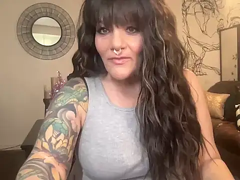 Snapshot of Xoxobigbooty chatting on 12-18-24, 09:08 Xoxobigbooty online show from 12-18-24, 09:08