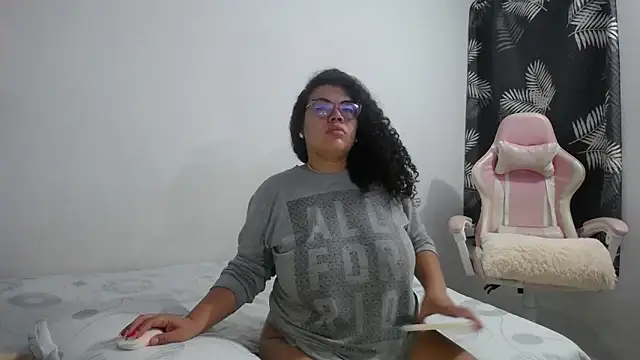 Snapshot of mabigomez00 chatting on 02-06-26, 09:23 mabigomez00 online show from 02-06-26, 09:23