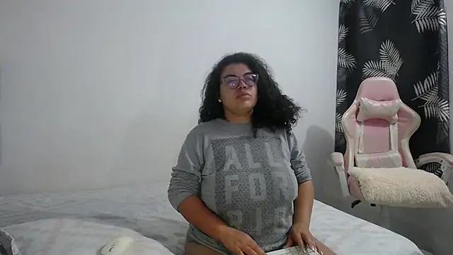 Snapshot of mabigomez00 chatting on 02-25-26, 09:19 mabigomez00 online show from 02-25-26, 09:19