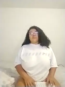 mabigomez00 online show from 04-18-26, 09:13