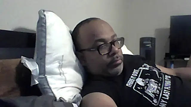 Snapshot of dababyboii chatting on 05-15-26, 03:41 dababyboii online show from 05-15-26, 03:41