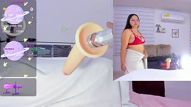 Snapshot of sofi_velez chatting on 02-27-25, 07:23 sofi velez online show from 02-27-25, 07:23