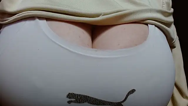 AnnyelinnaLove online show from 12-28-24, 10:13