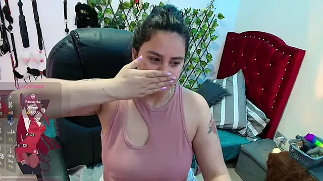 elektra 32 online show from 10-31-25, 01:12