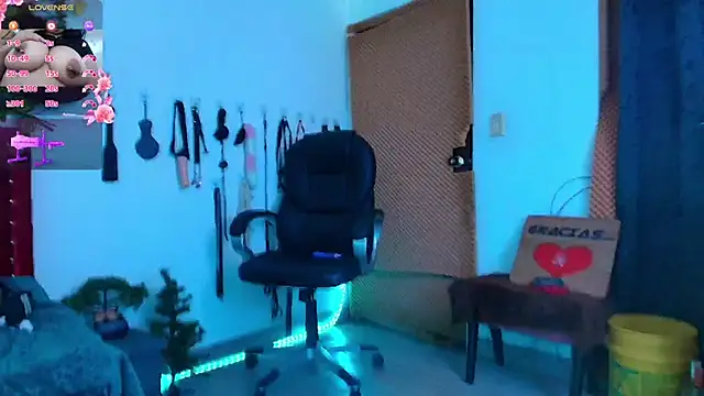 Snapshot of elektra_32 chatting on 02-03-26, 06:40 elektra 32 online show from 02-03-26, 06:40