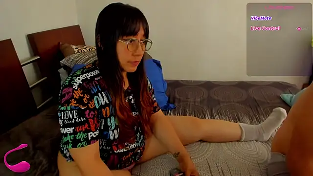 Snapshot of harry_onli chatting on 03-30-26, 05:47 harry onli online show from 03-30-26, 05:47