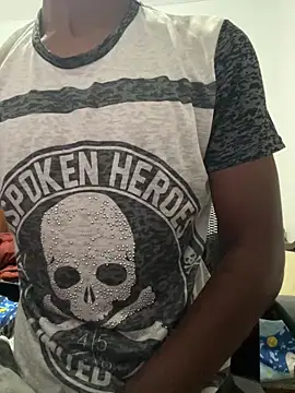 Snapshot of little-monter chatting on 03-24-26, 11:43 little-monter online show from 03-24-26, 11:43