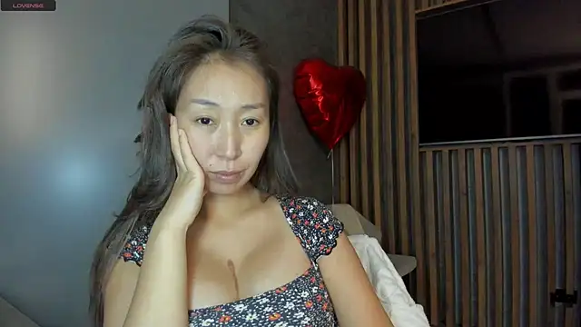 Kimmy sunn online show from 03-22-26, 05:49