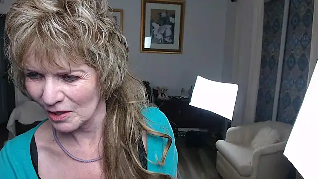 SindeeDix online show from 02-26-25, 09:27