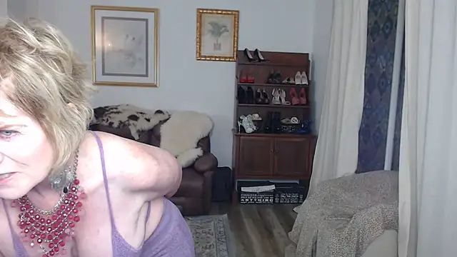 SindeeDix online show from 11-12-25, 12:49