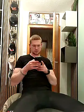 Snapshot of Playbunniboy chatting on 01-07-25, 05:53 Playbunniboy online show from 01-07-25, 05:53