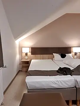 Snapshot of Playbunniboy chatting on 01-22-25, 07:24 Playbunniboy online show from 01-22-25, 07:24