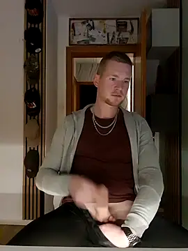 Snapshot of Playbunniboy chatting on 11-26-25, 06:09 Playbunniboy online show from 11-26-25, 06:09